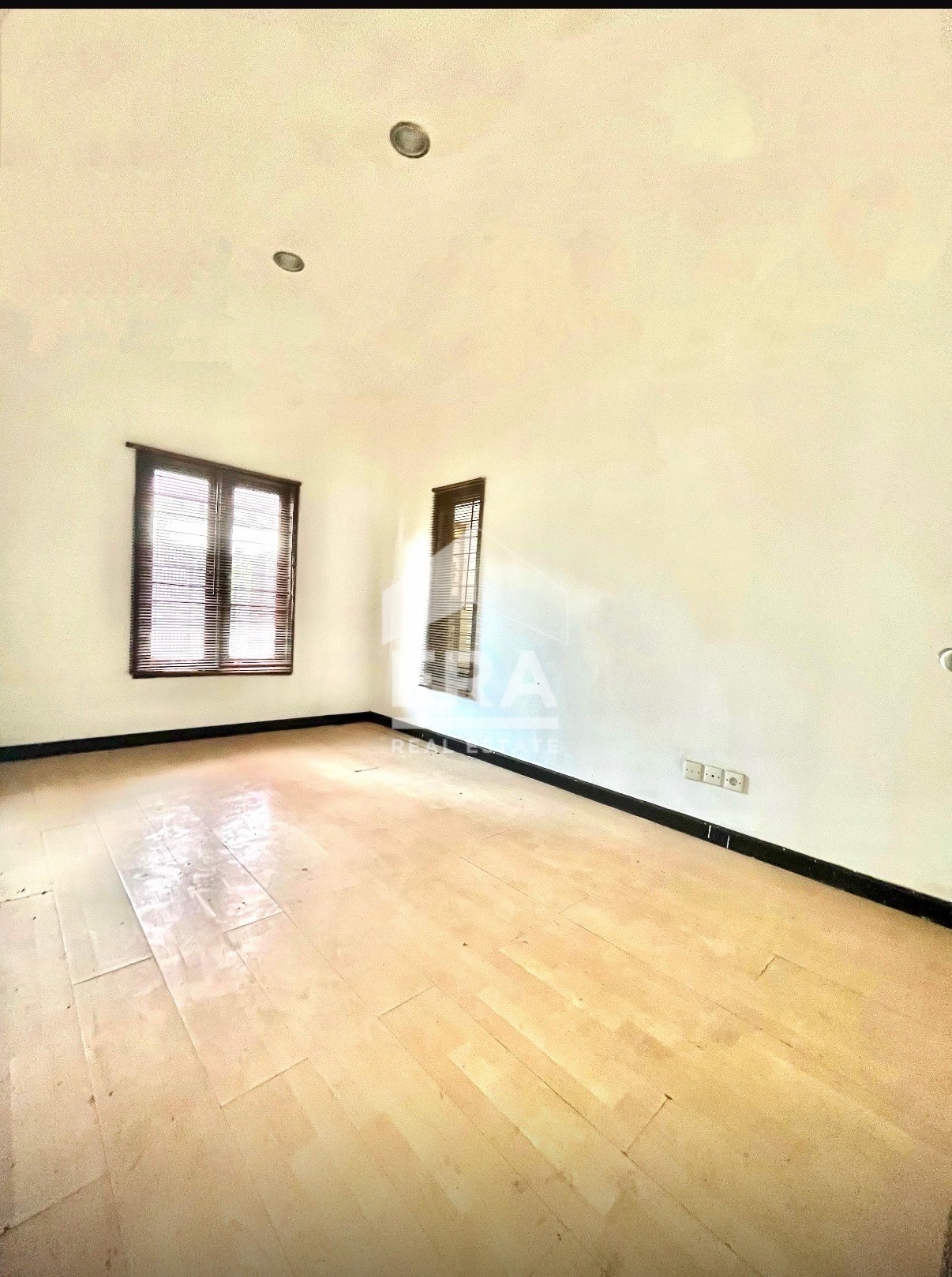 interior 7