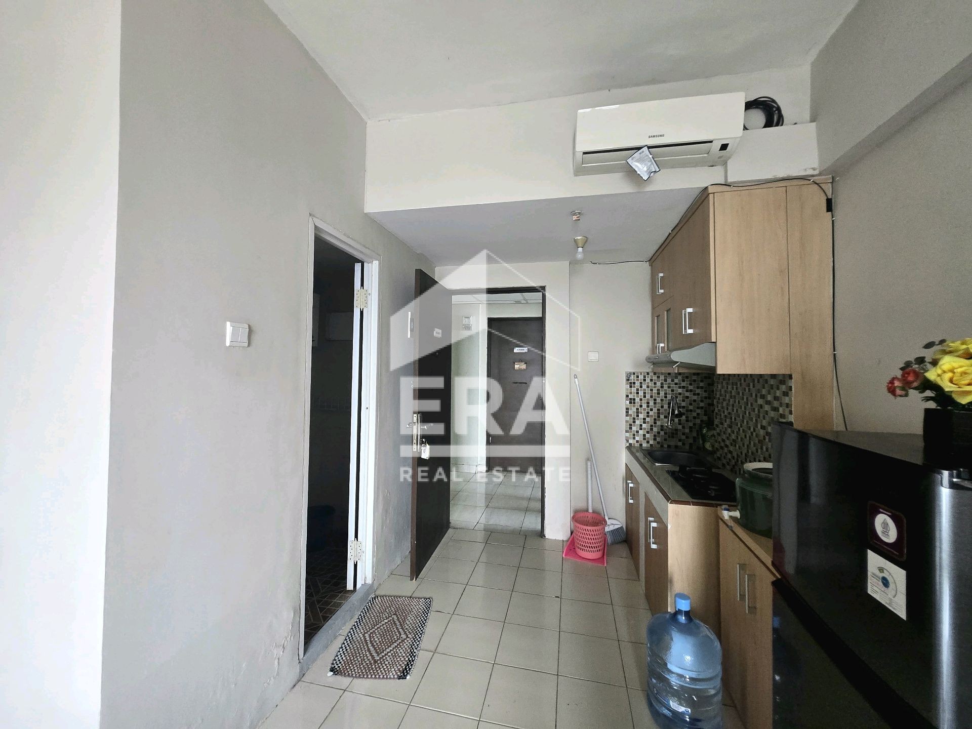 interior 6