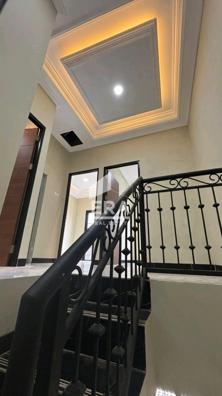 interior 2