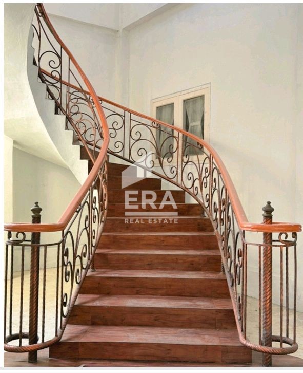 interior 4