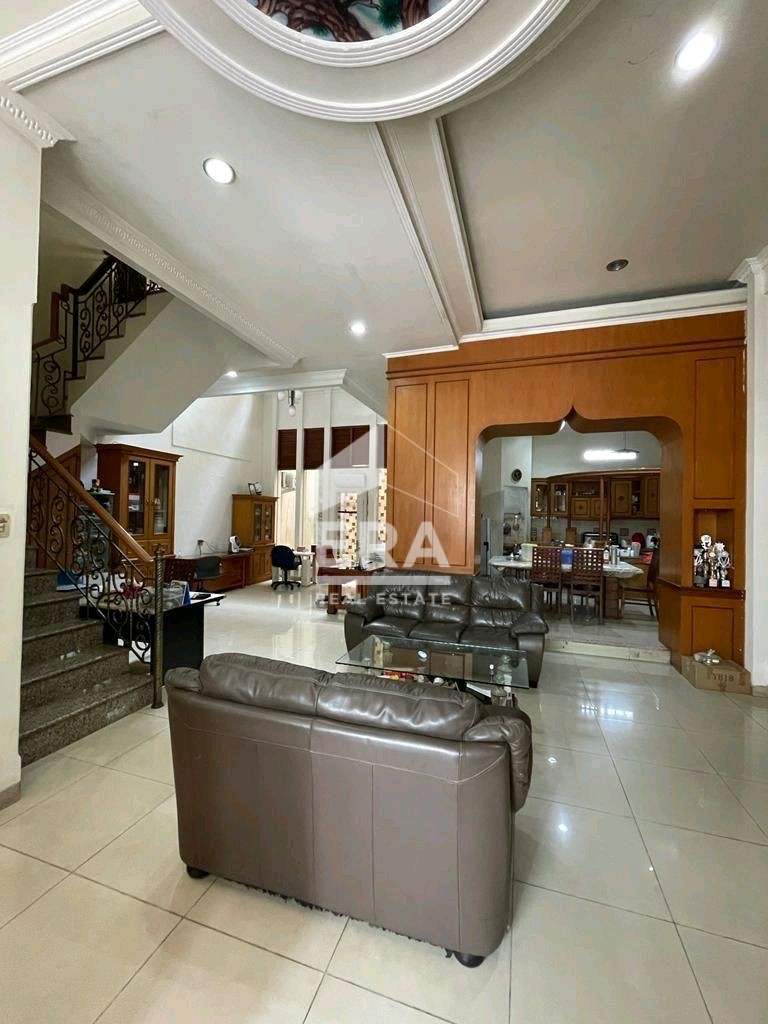 interior 2
