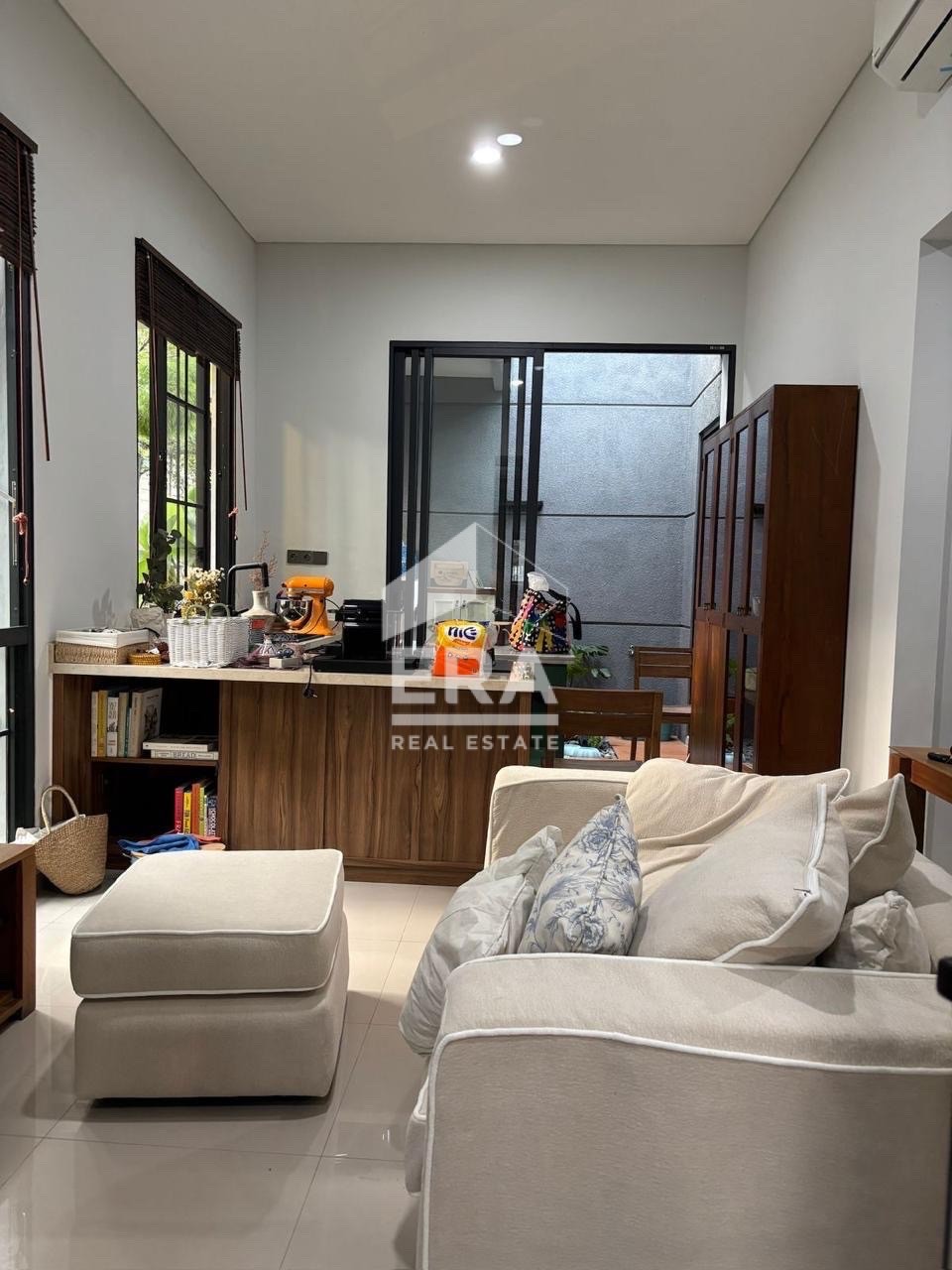 interior 7