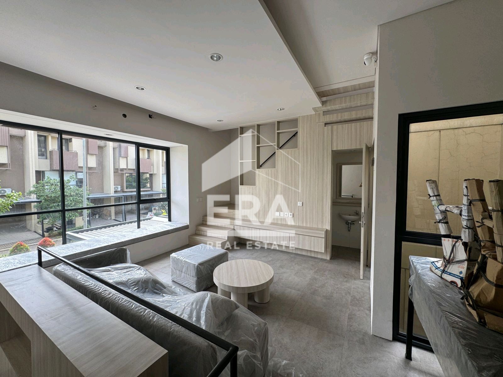 interior 2