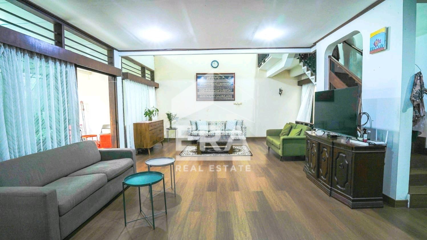 interior 6