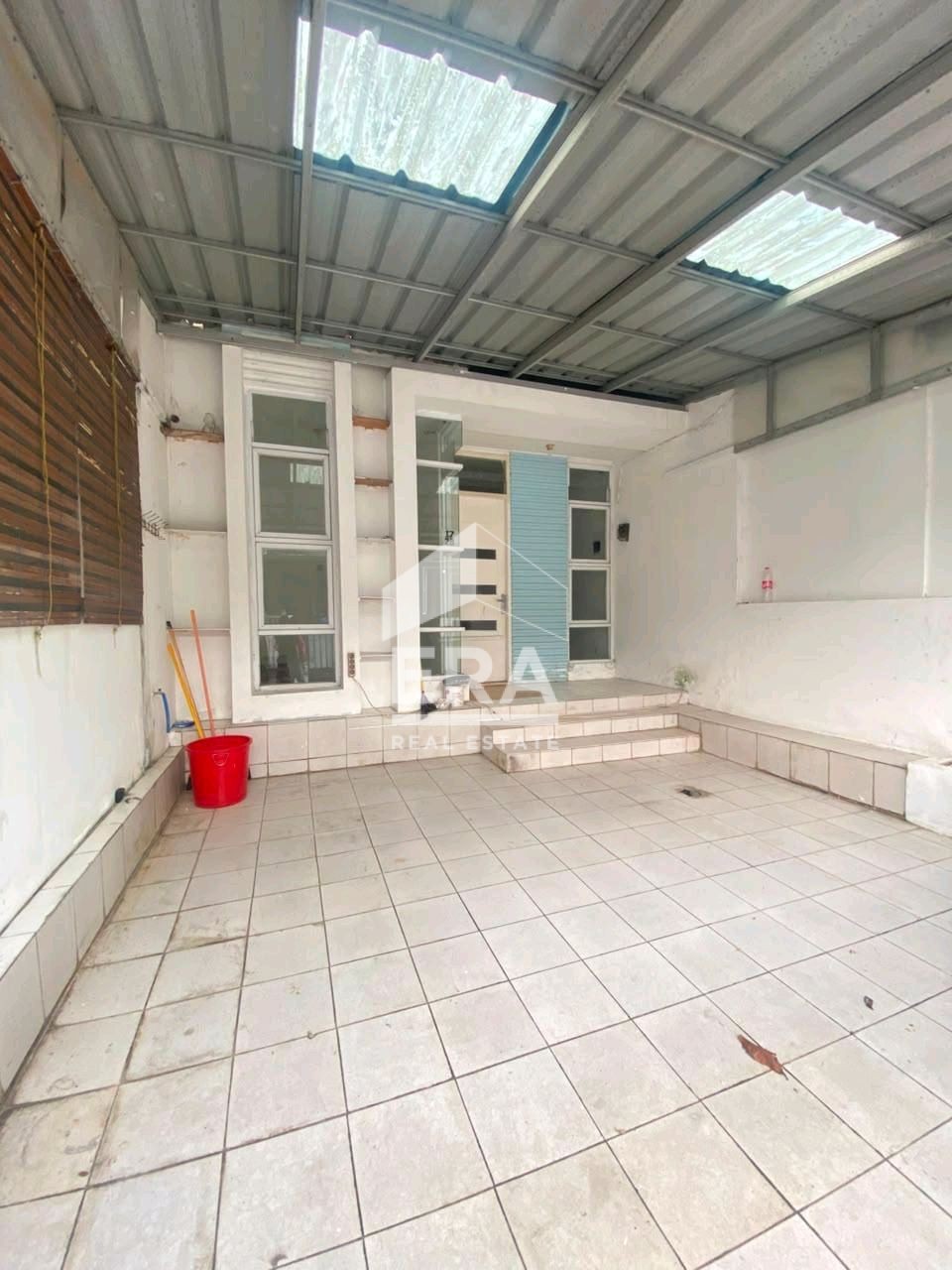 interior 6