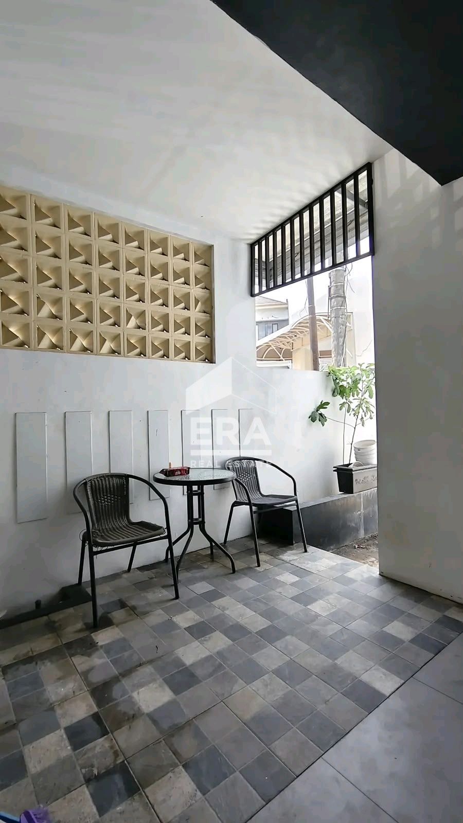 interior 2