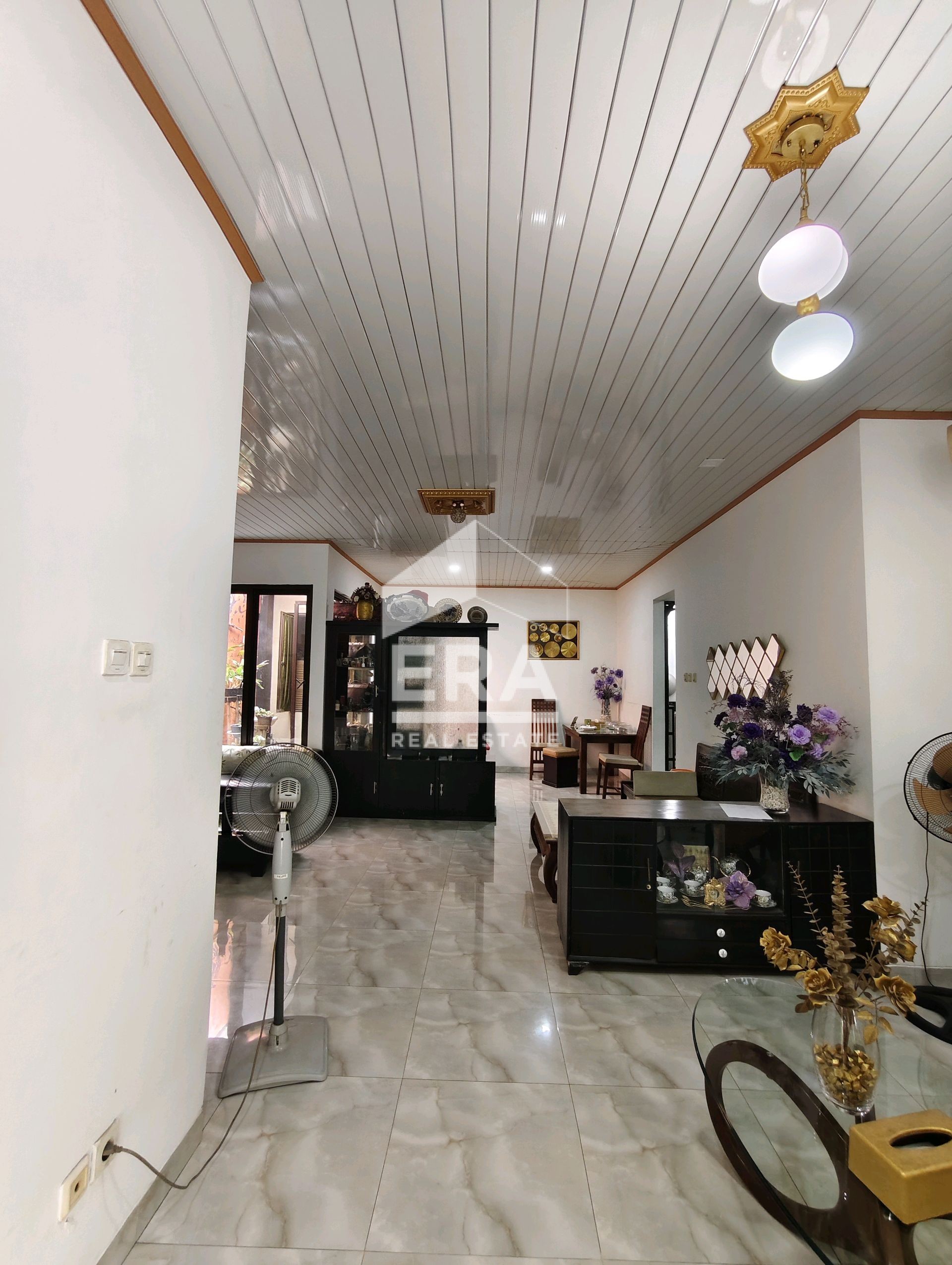 interior 10