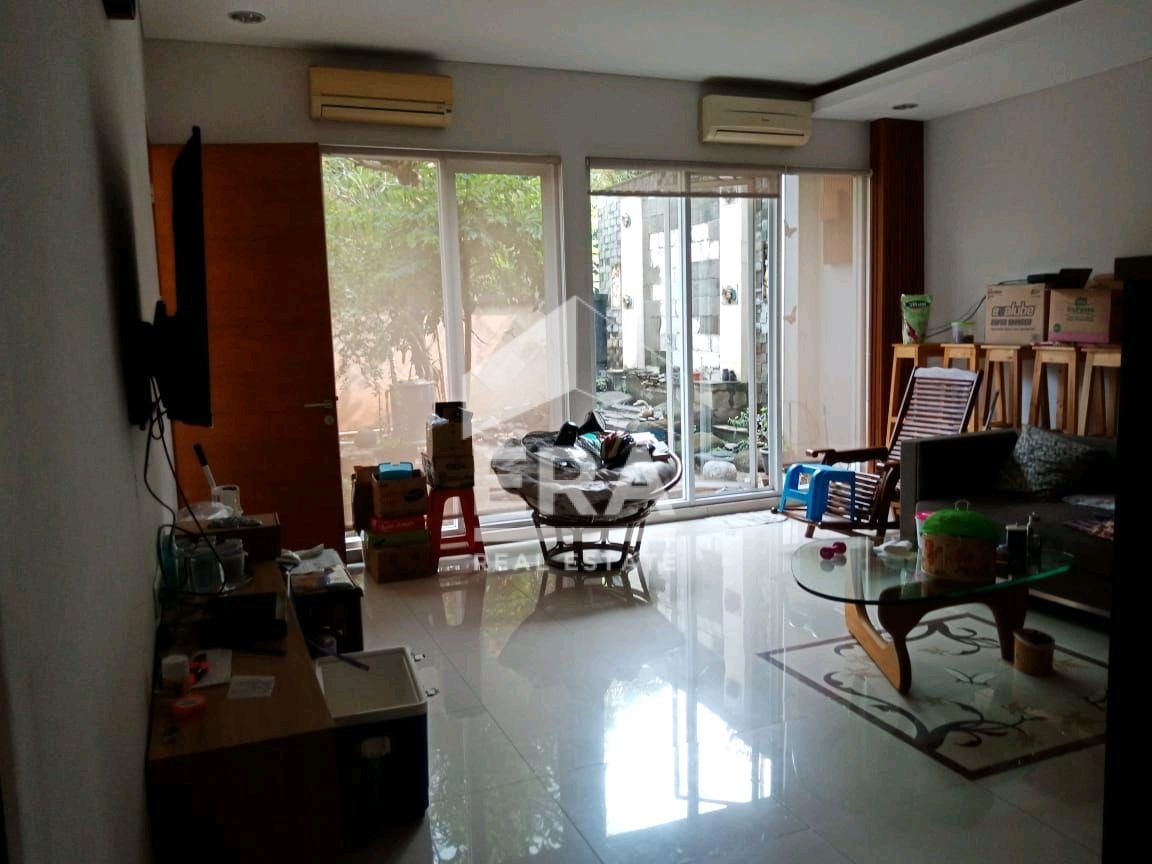 interior 6