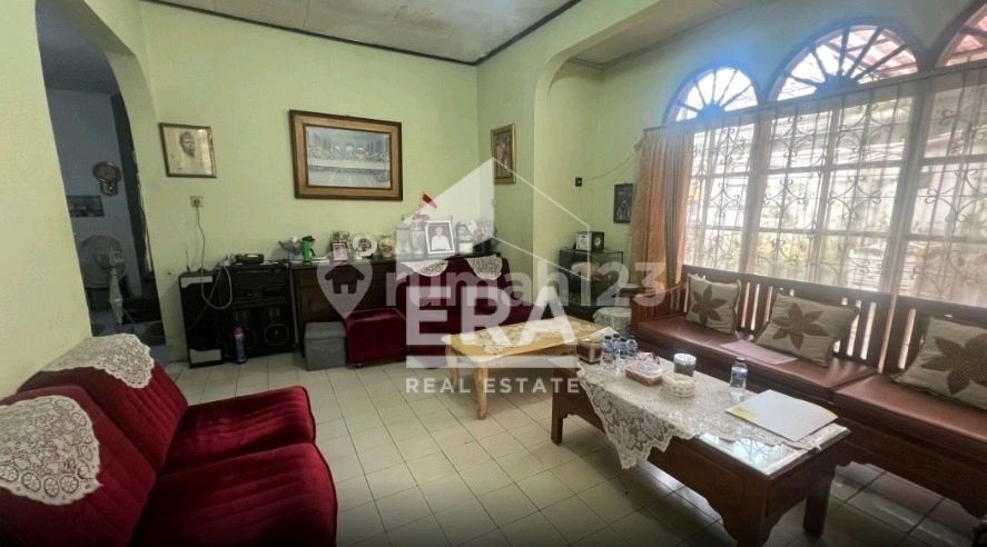 interior 10