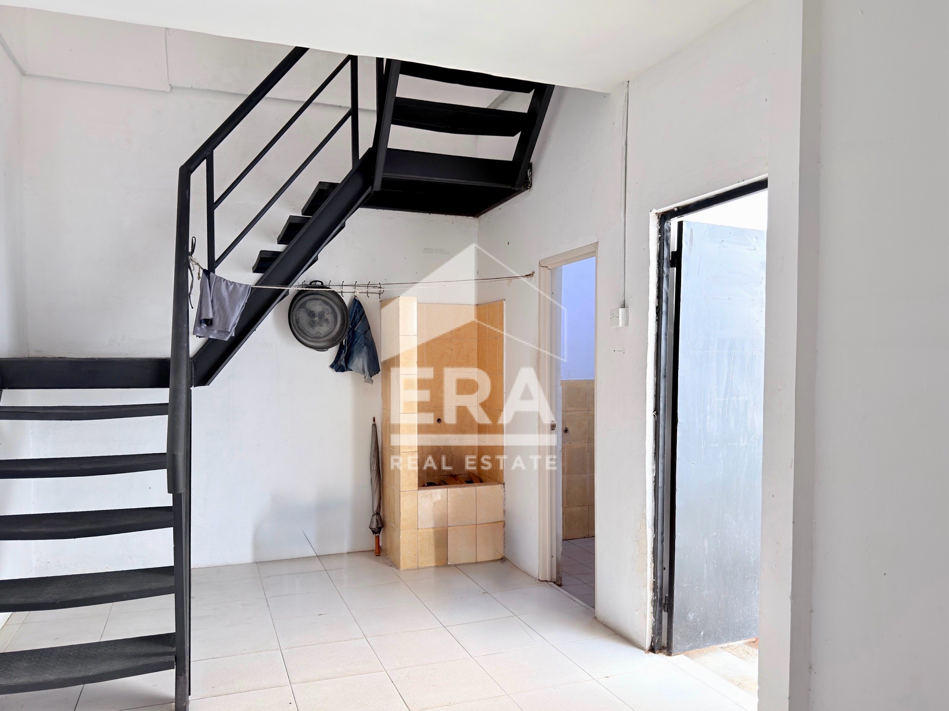interior 3