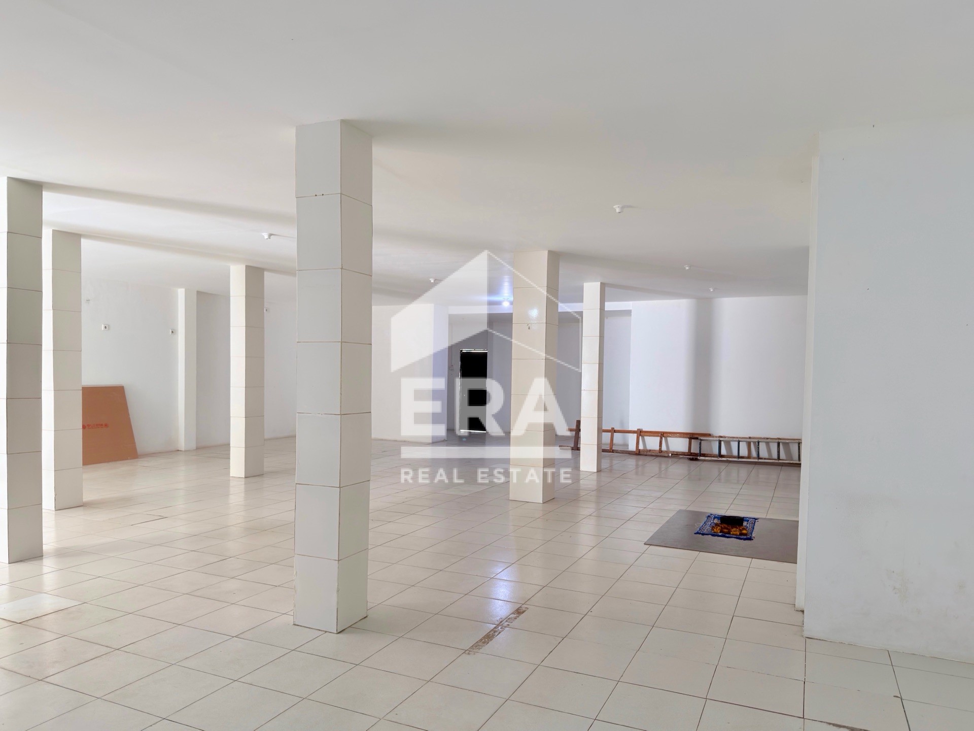 interior 9