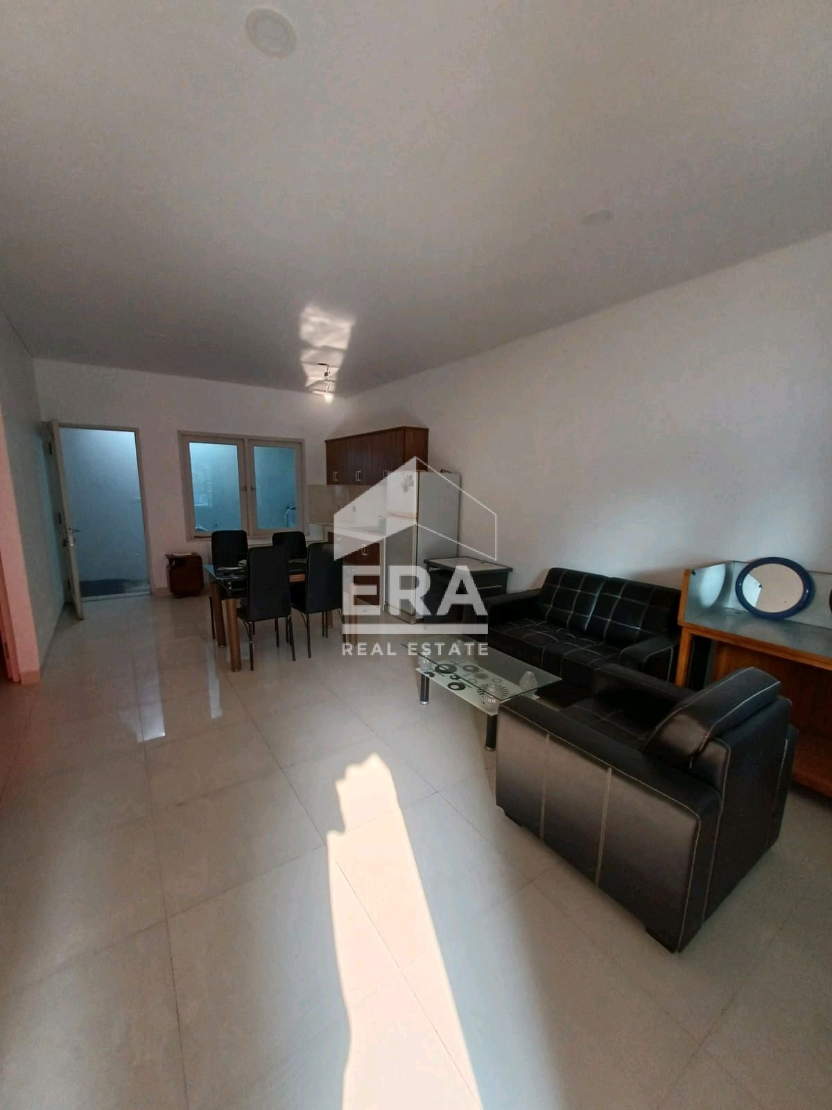 interior 3