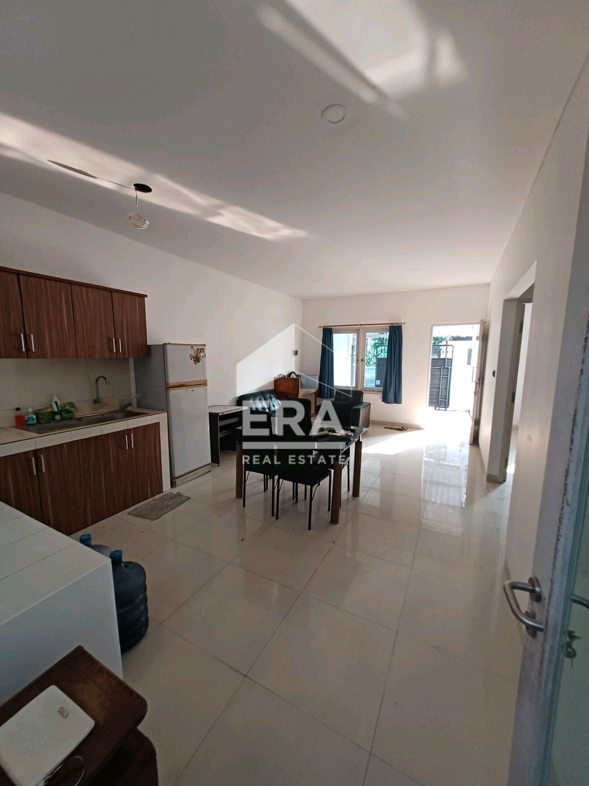 interior 6