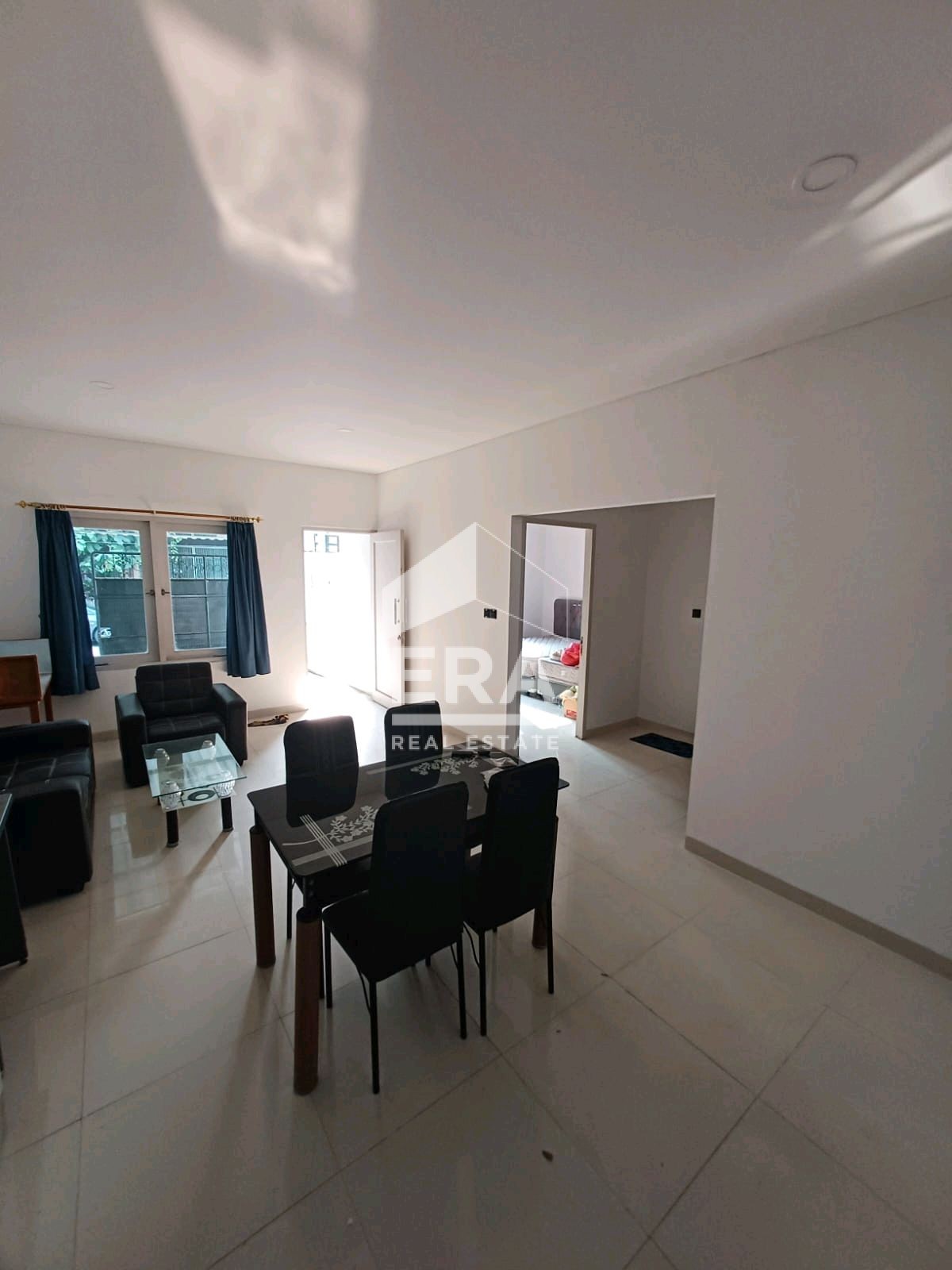 interior 2
