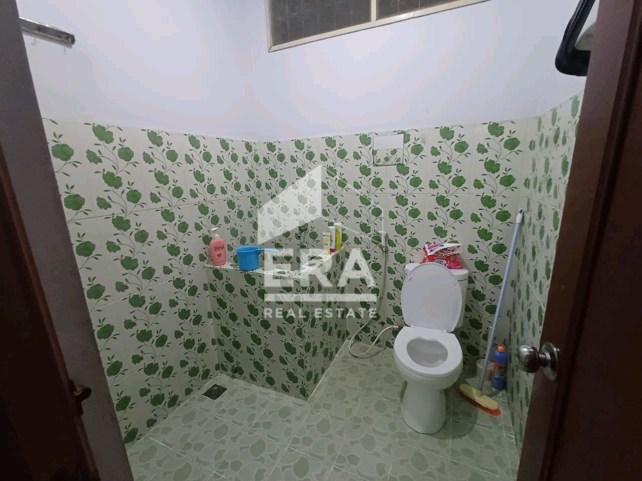 interior 6