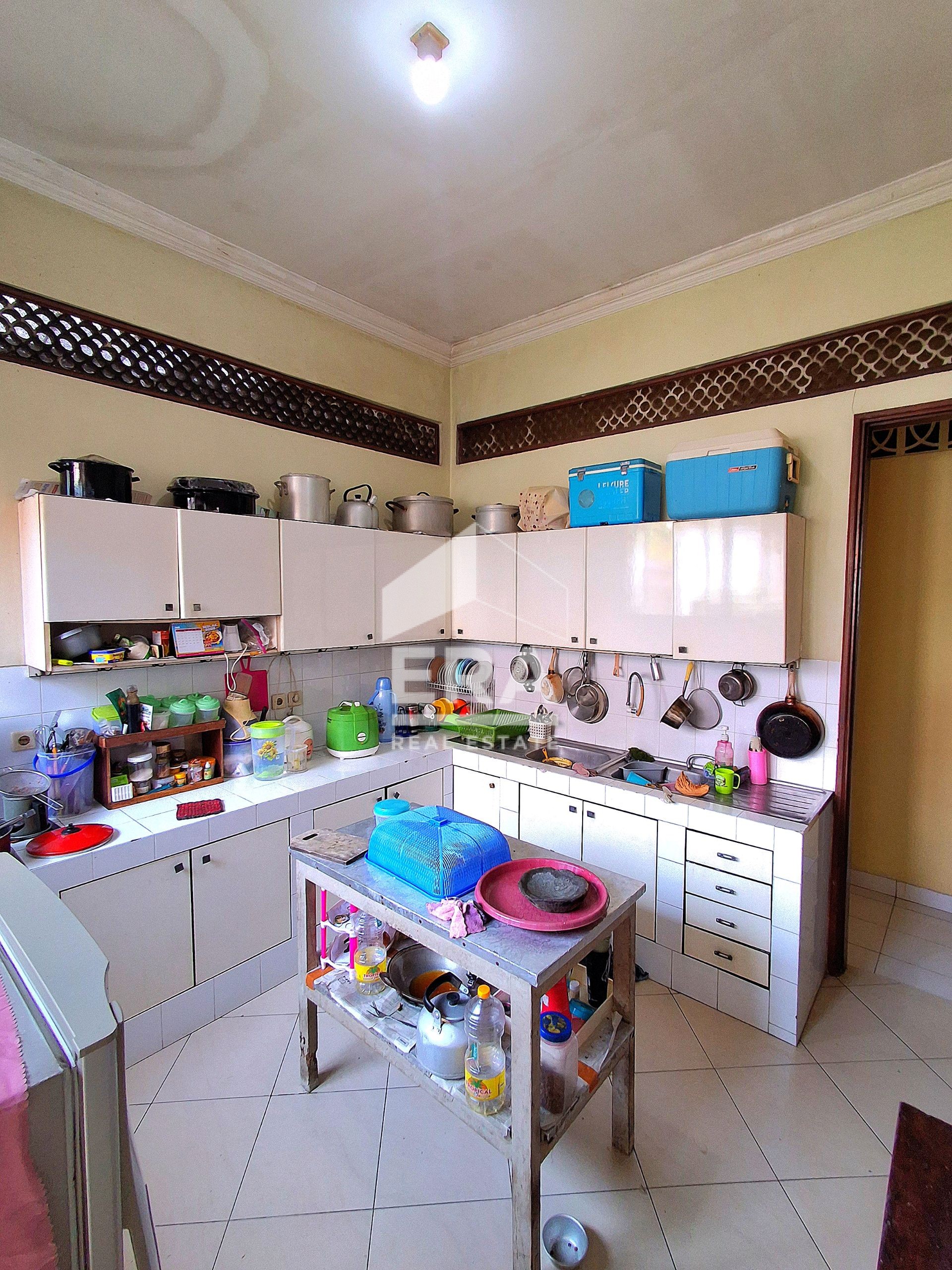 interior 10