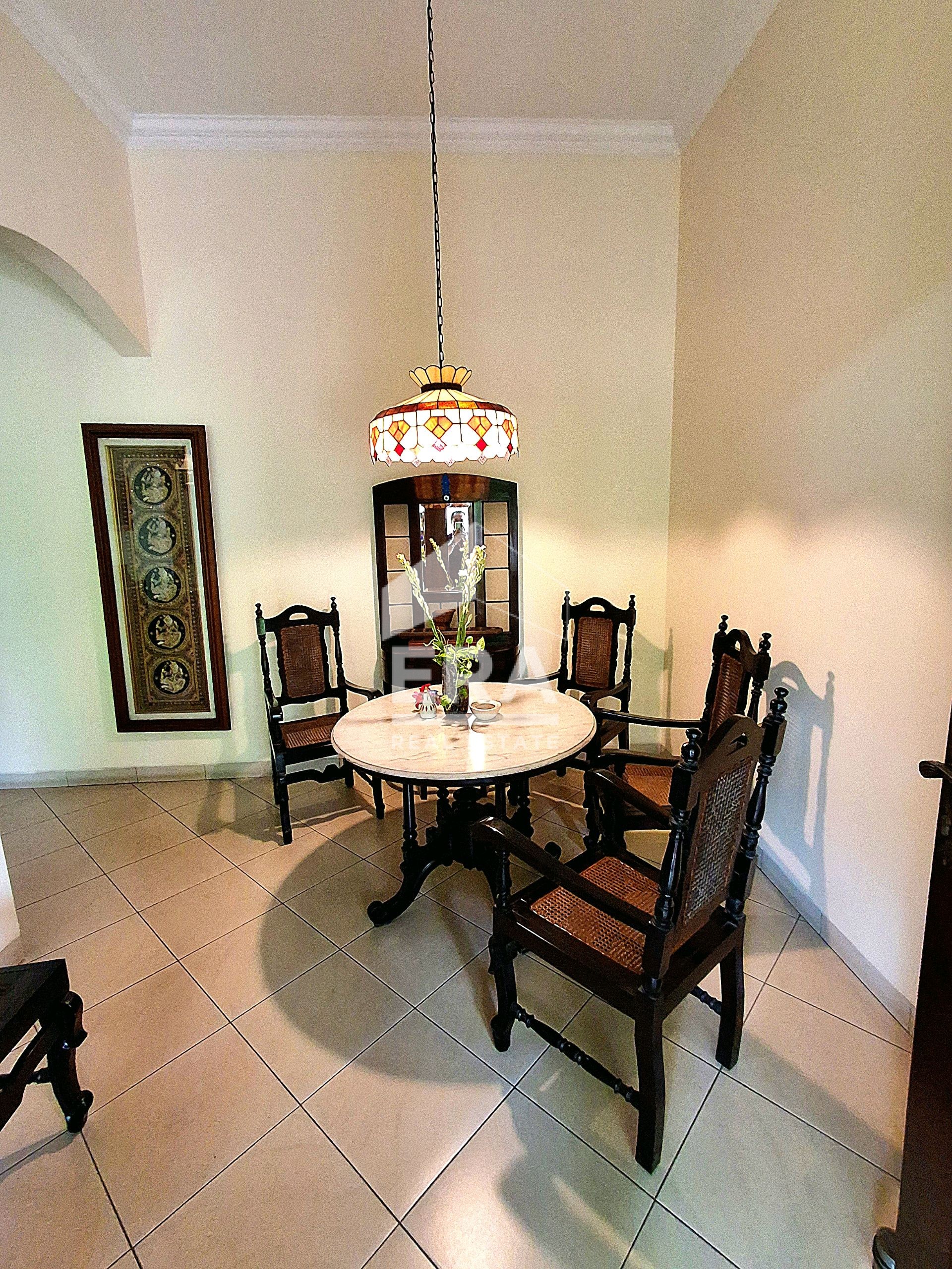 interior 2