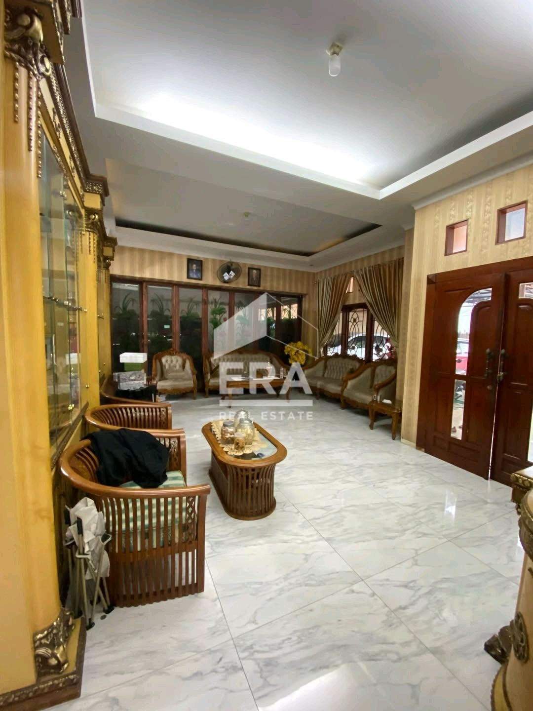 interior 4
