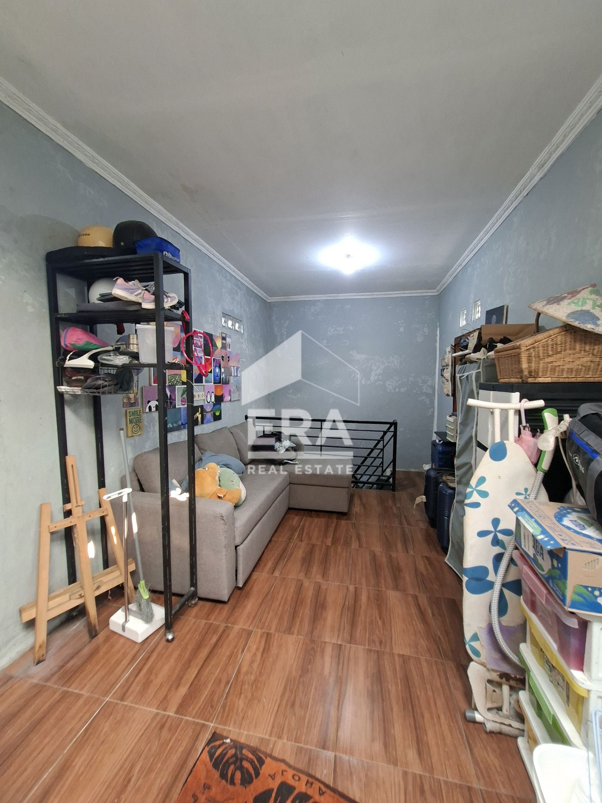 interior 8