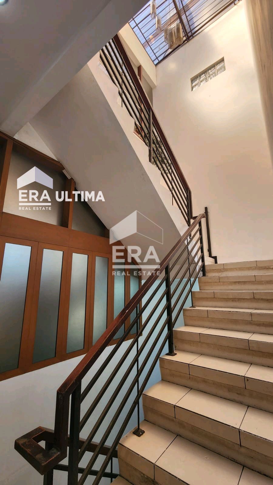 interior 5