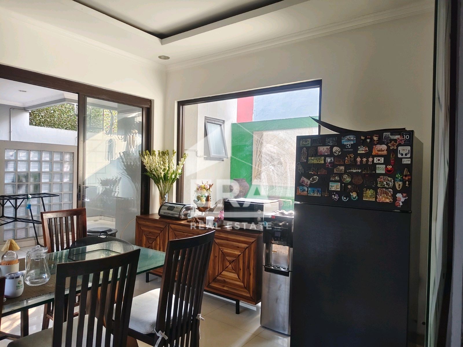 interior 9