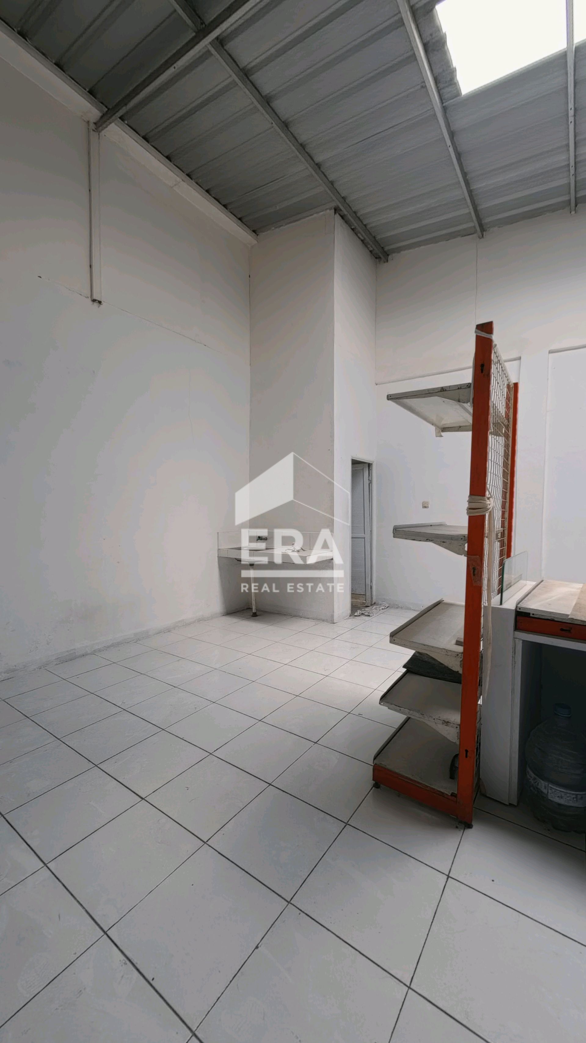 interior 6
