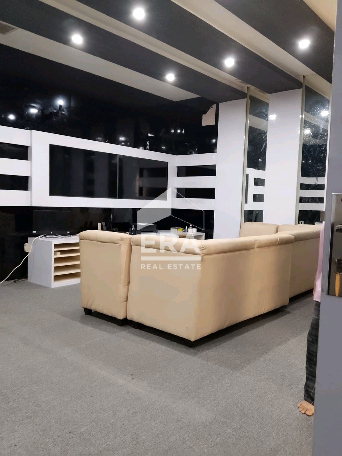 interior 4