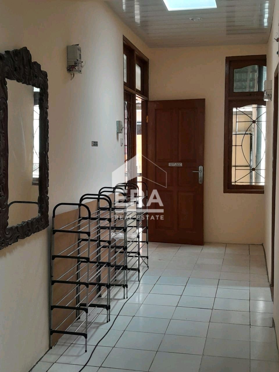 interior 6