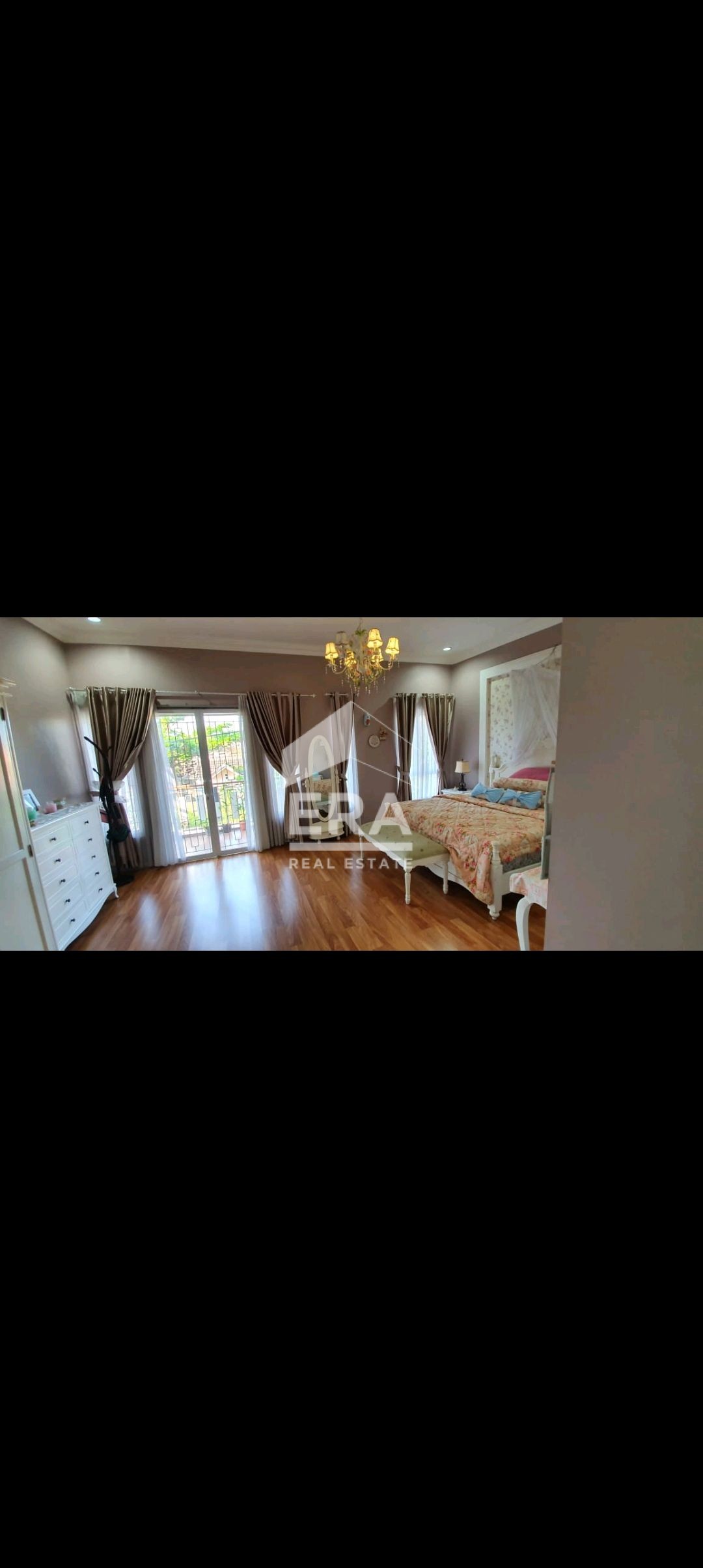 interior 6
