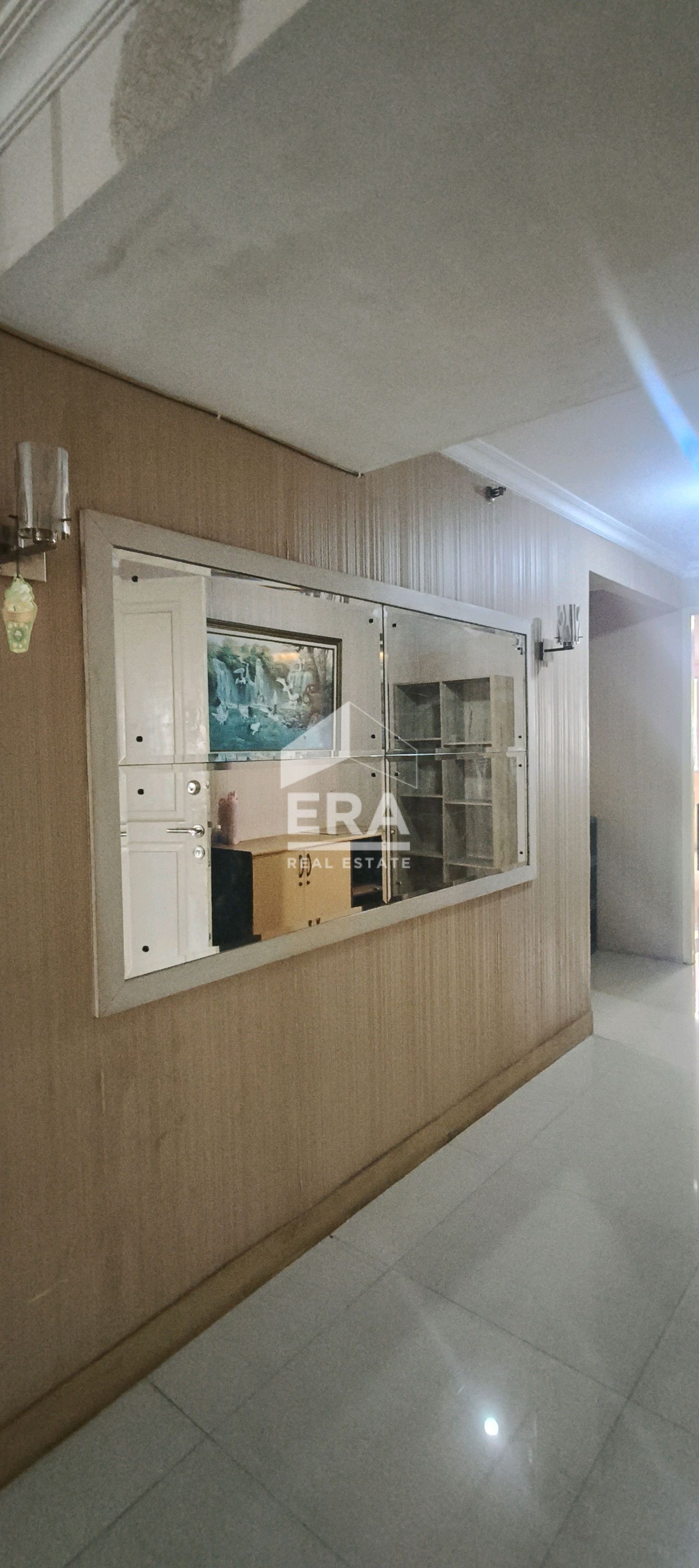 interior 9