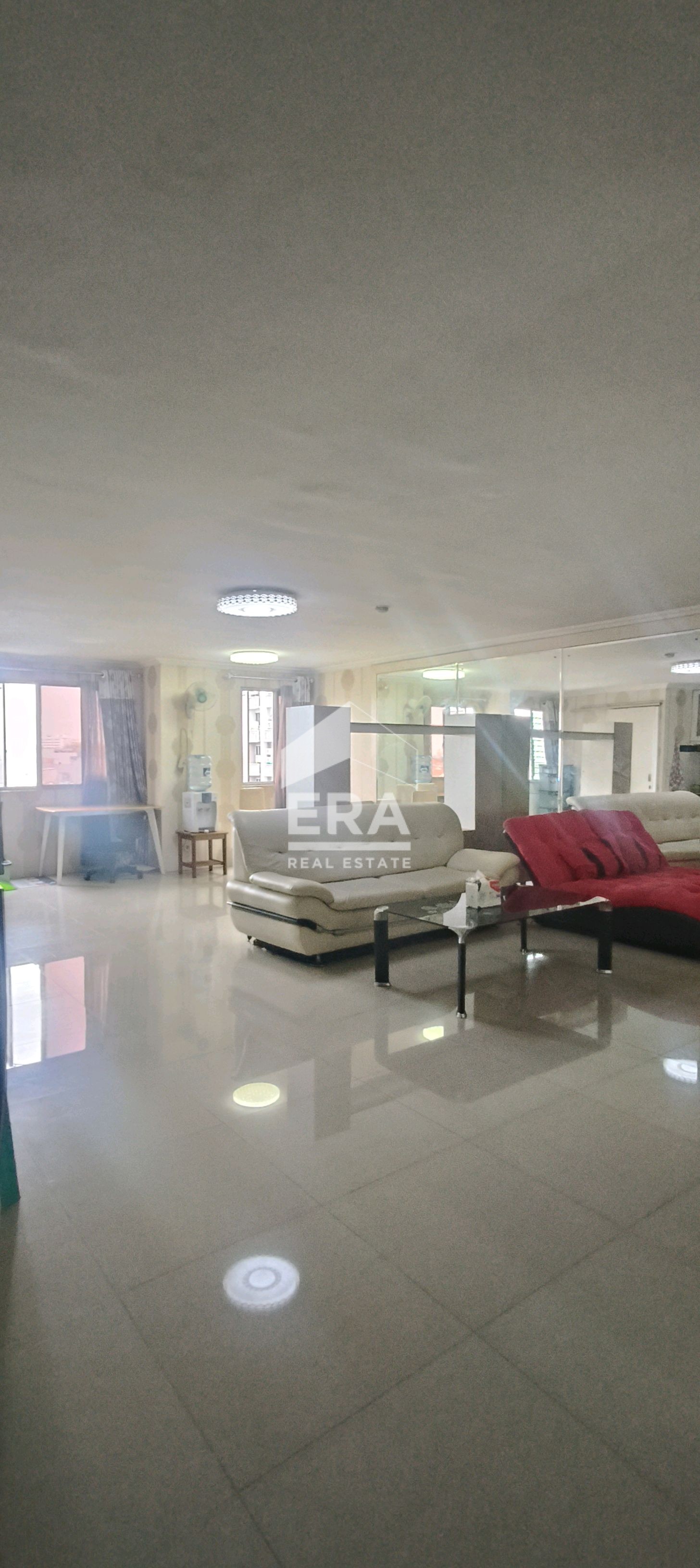 interior 2