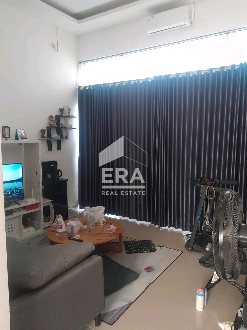 interior 8