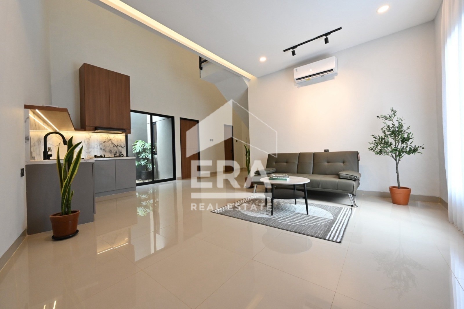 interior 7