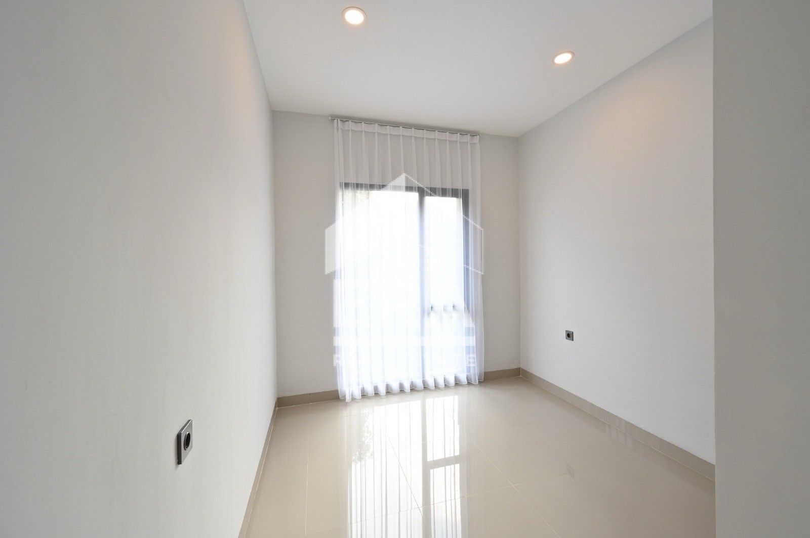 interior 2