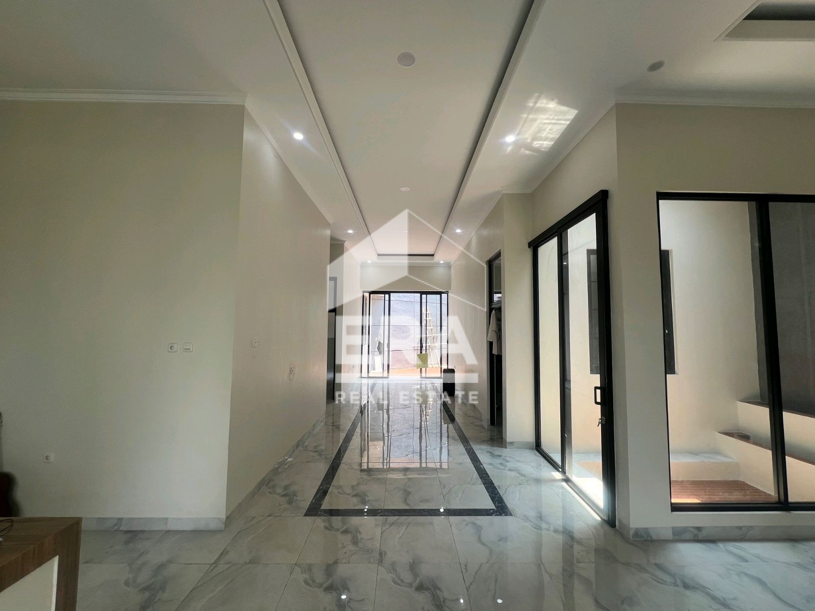 interior 5