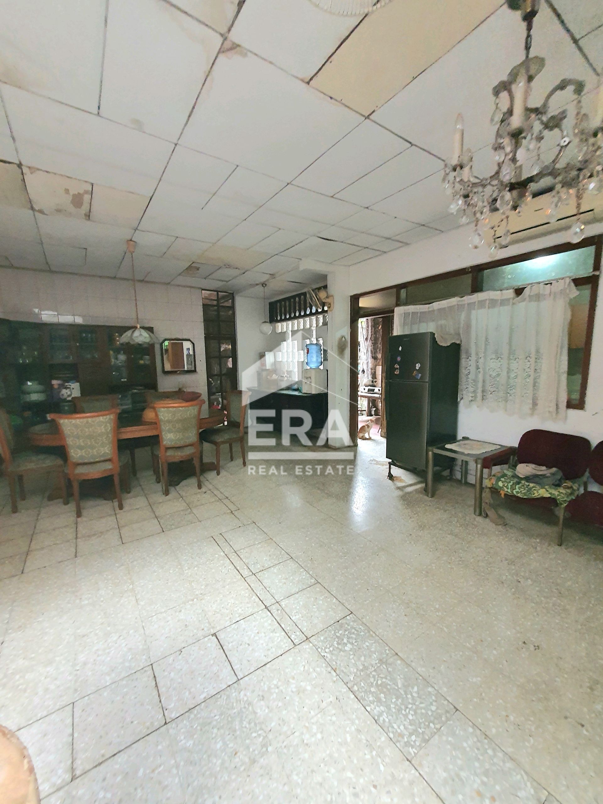 interior 9