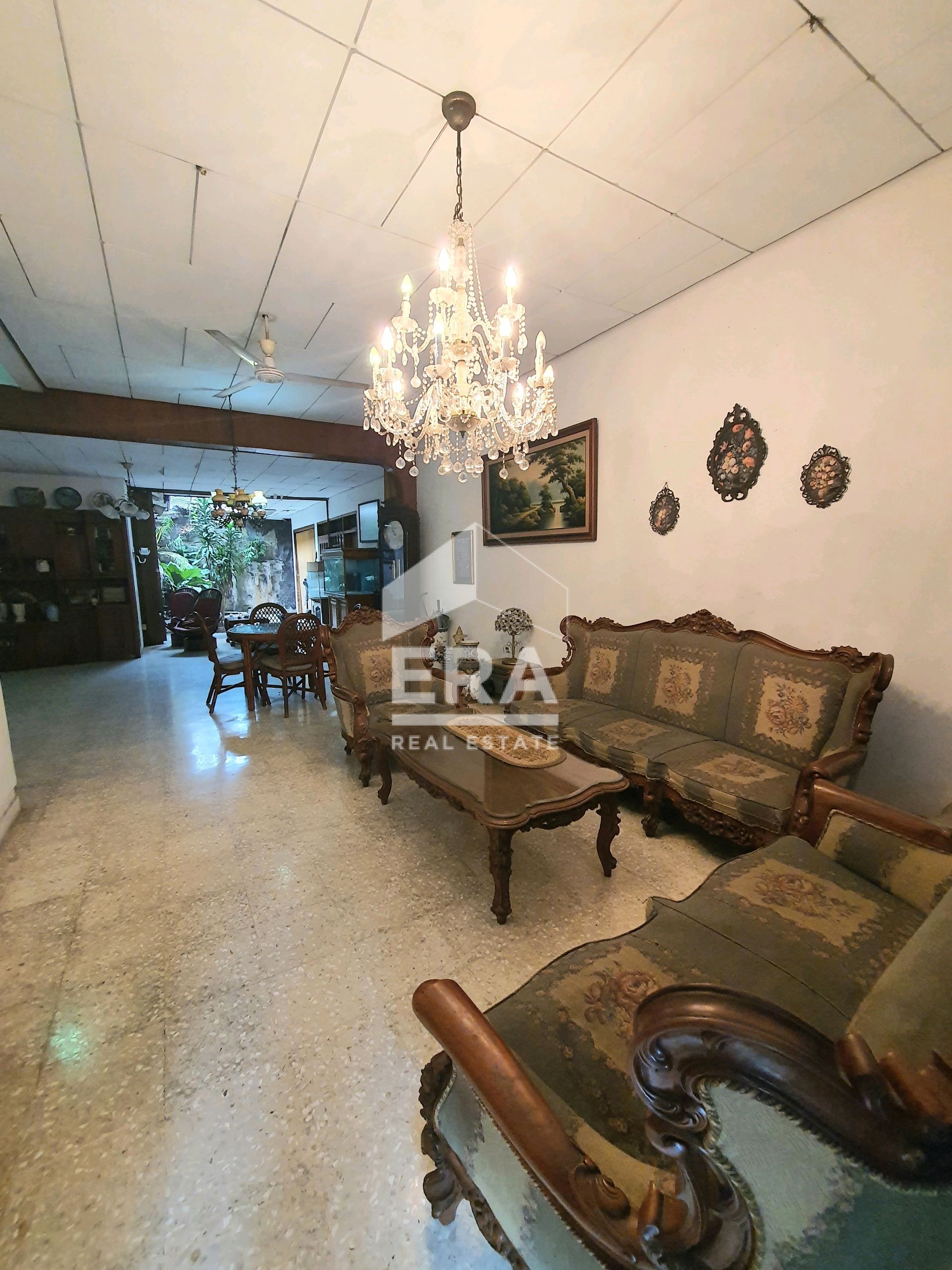 interior 2
