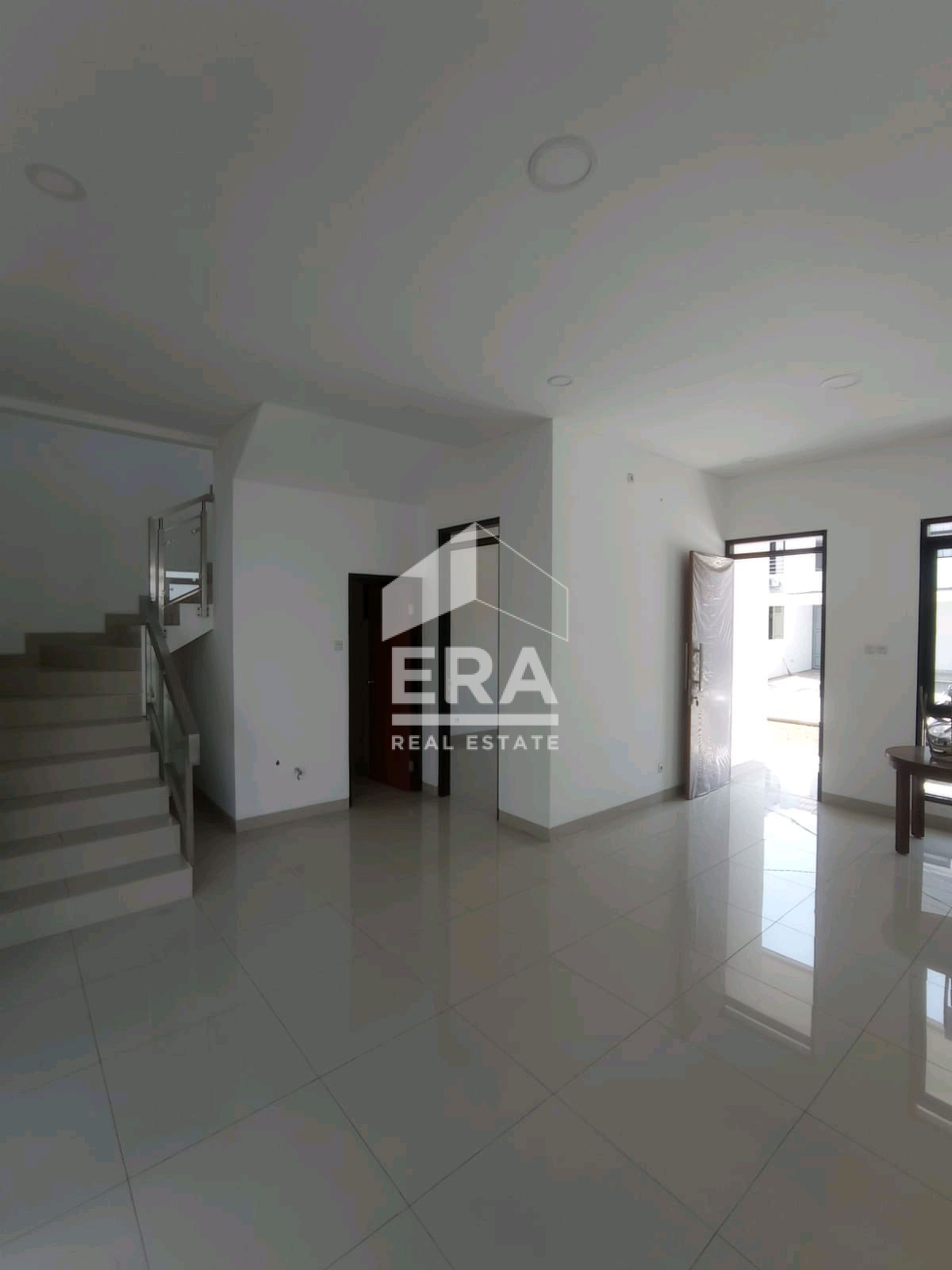 interior 6