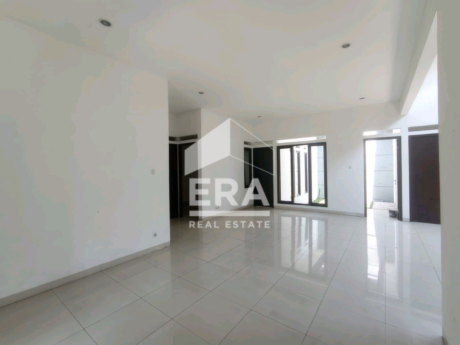 interior 2