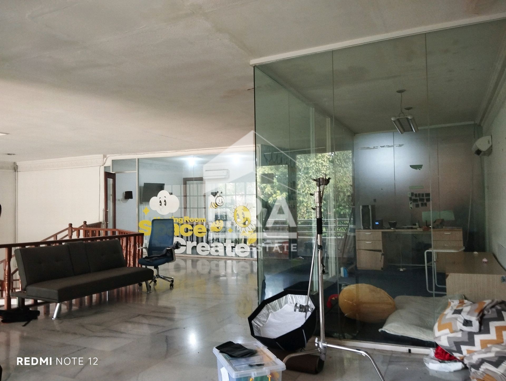 interior 10