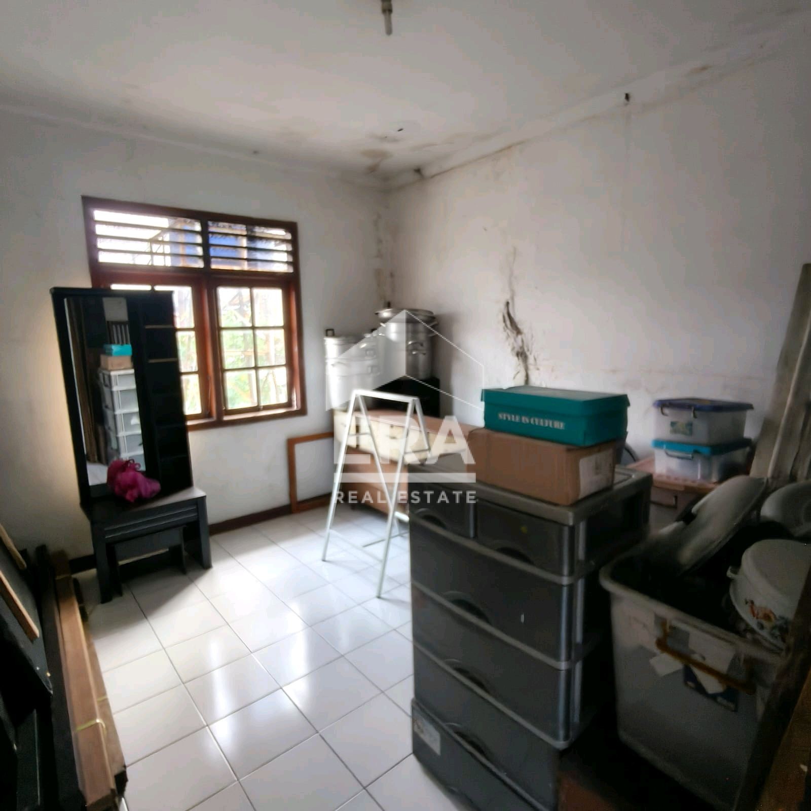 interior 6
