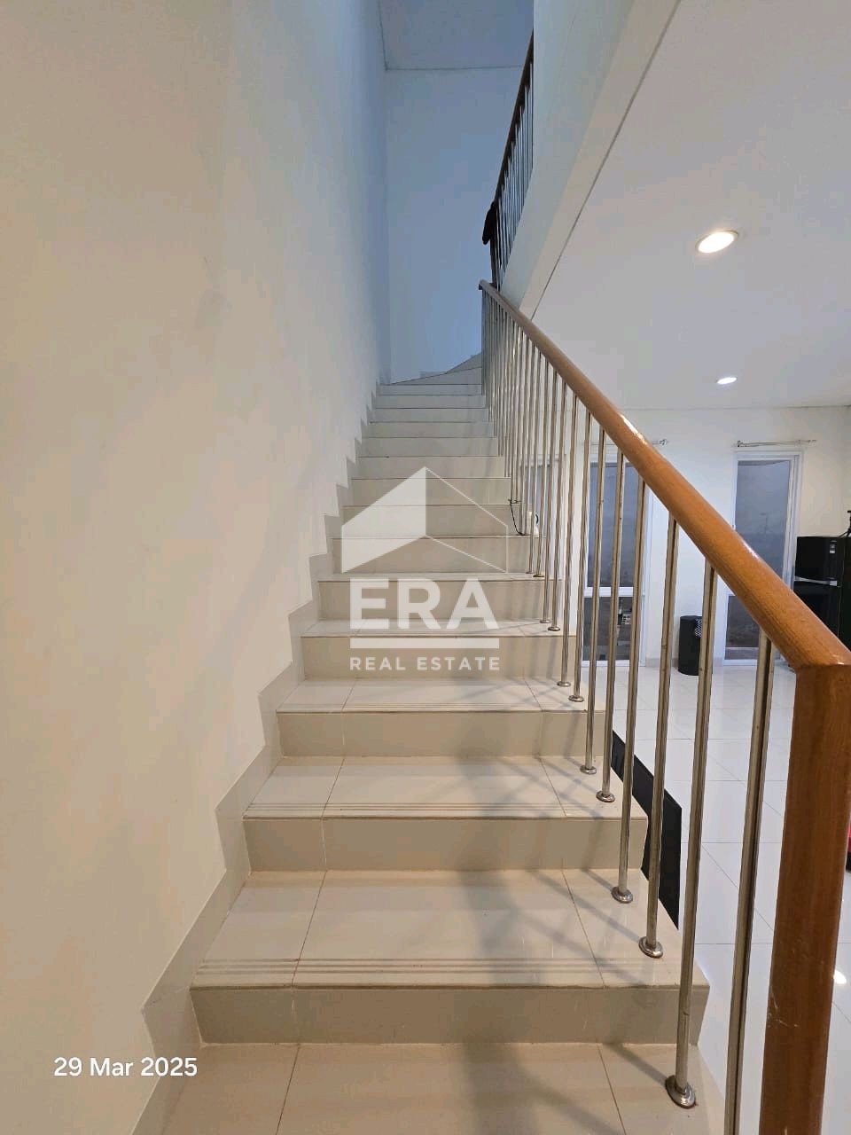 interior 8