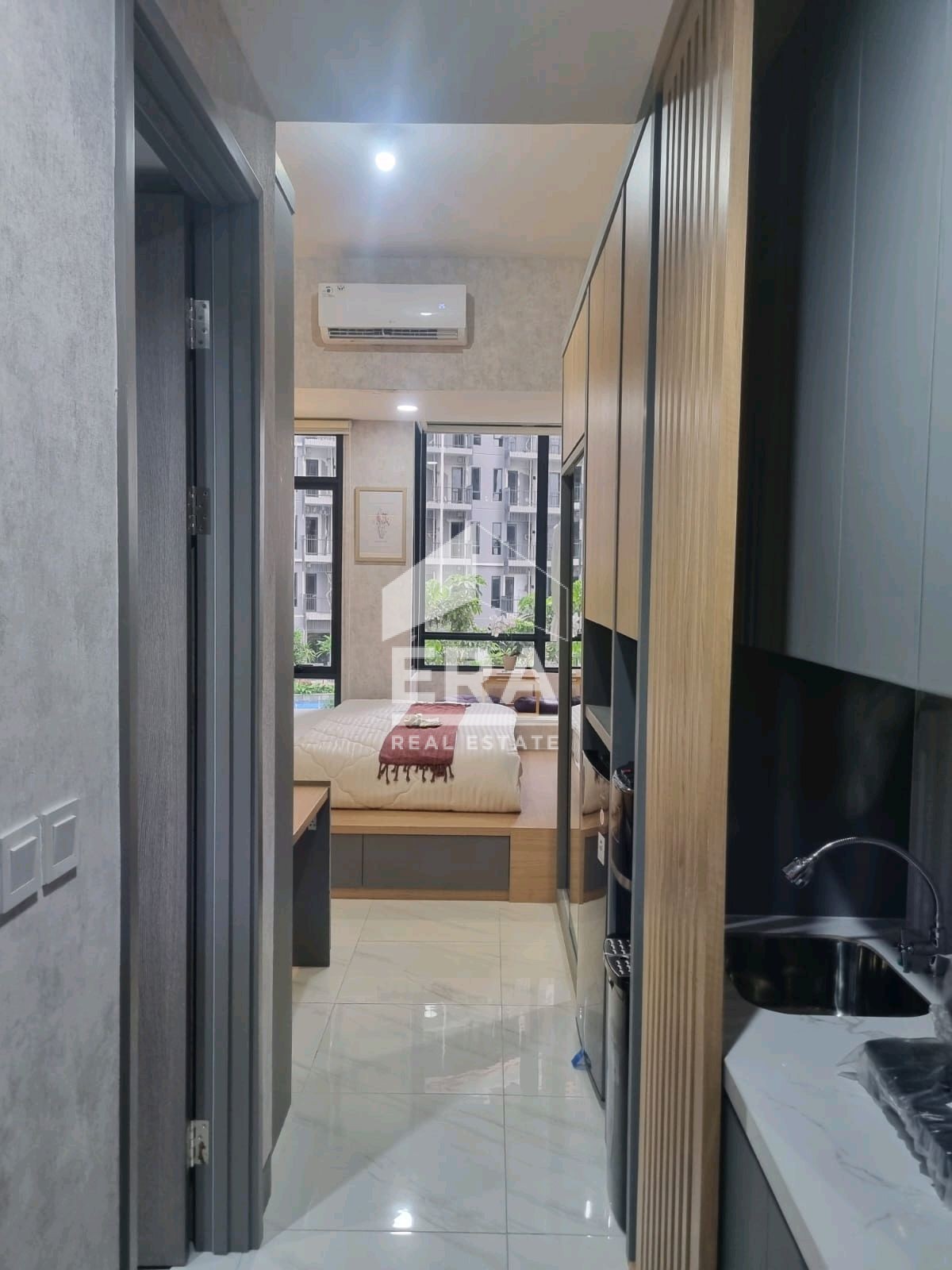 interior 9