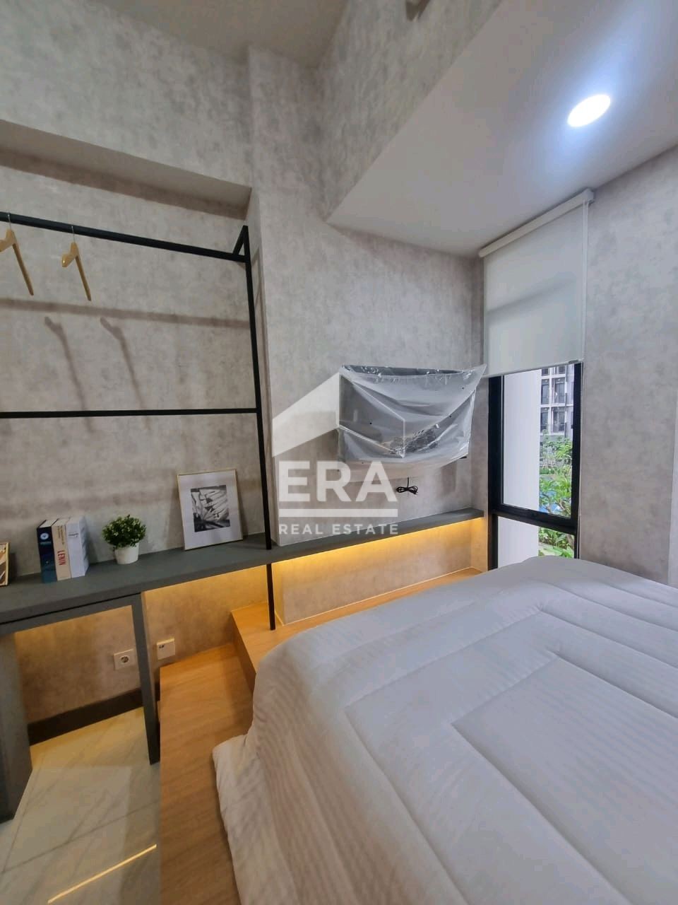 interior 10