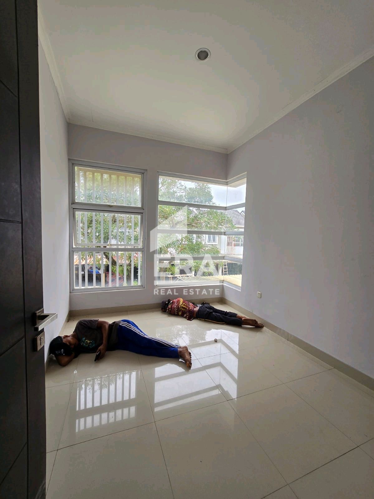 interior 4