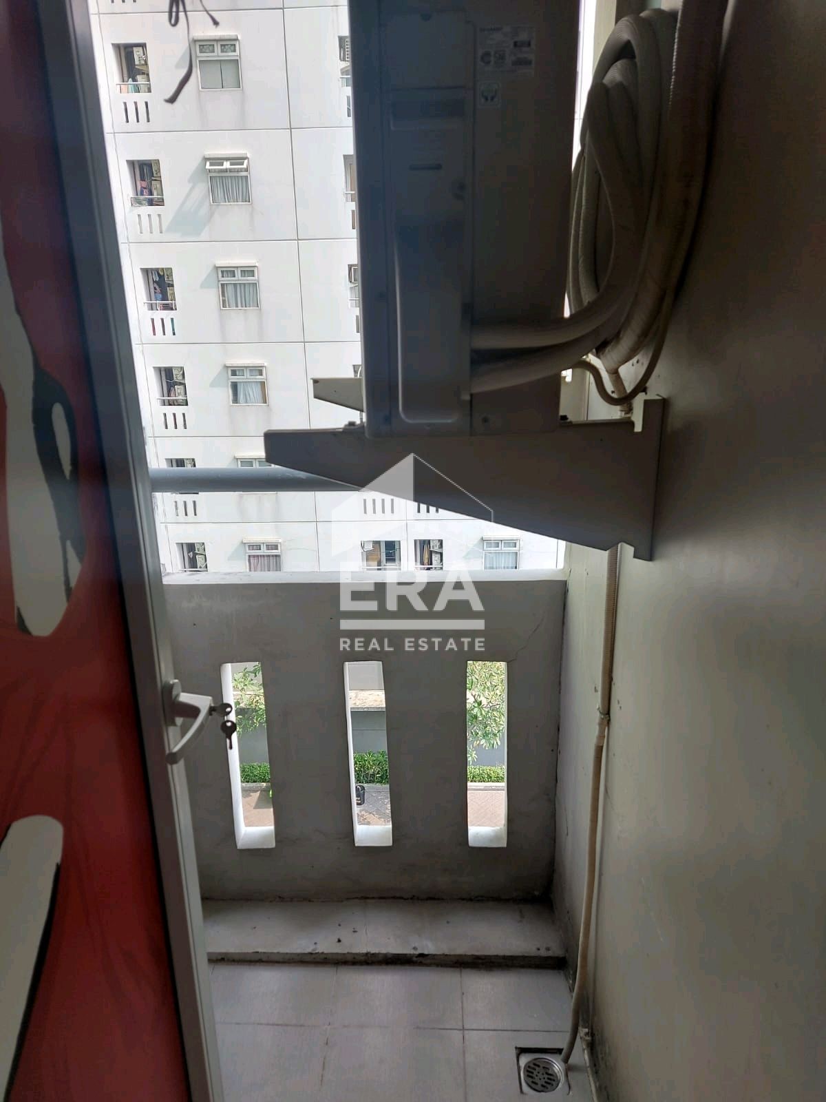 interior 6