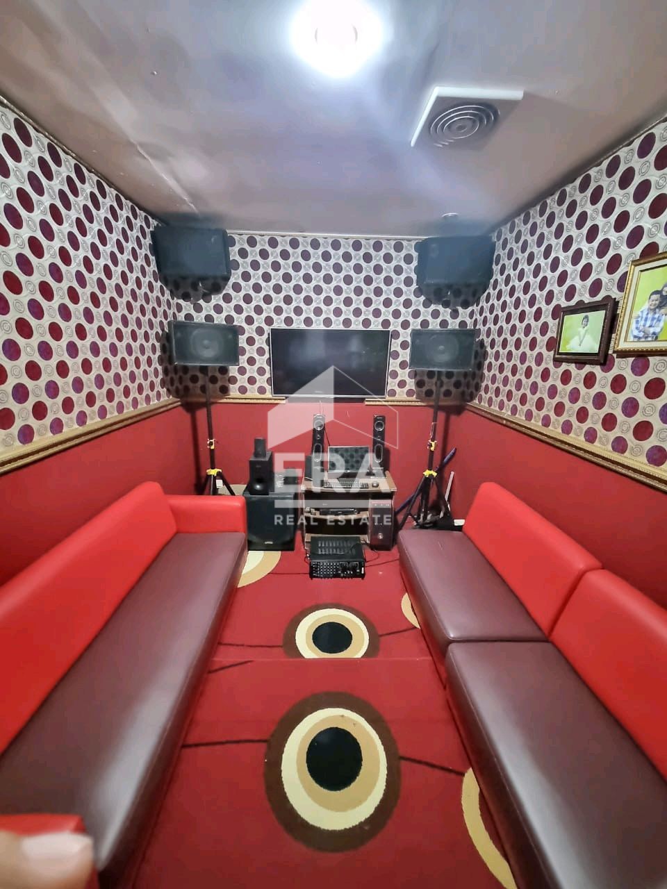 interior 7