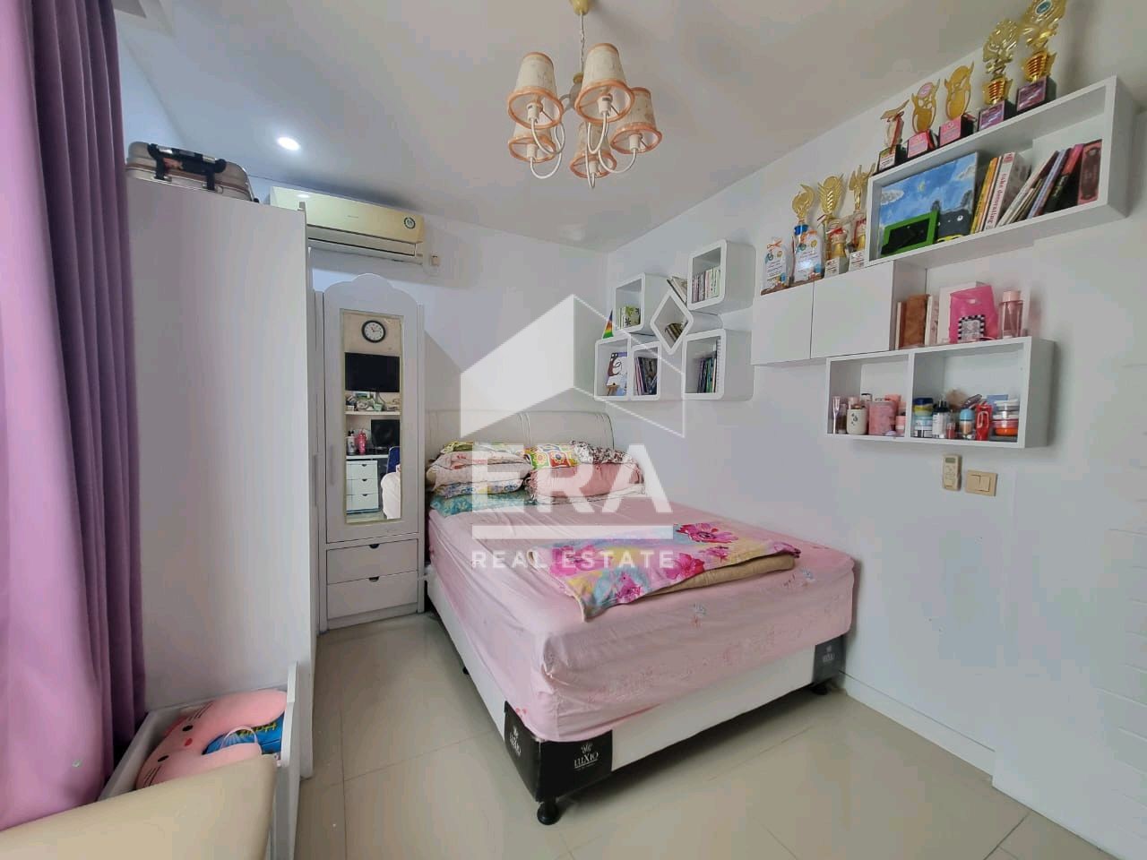interior 2