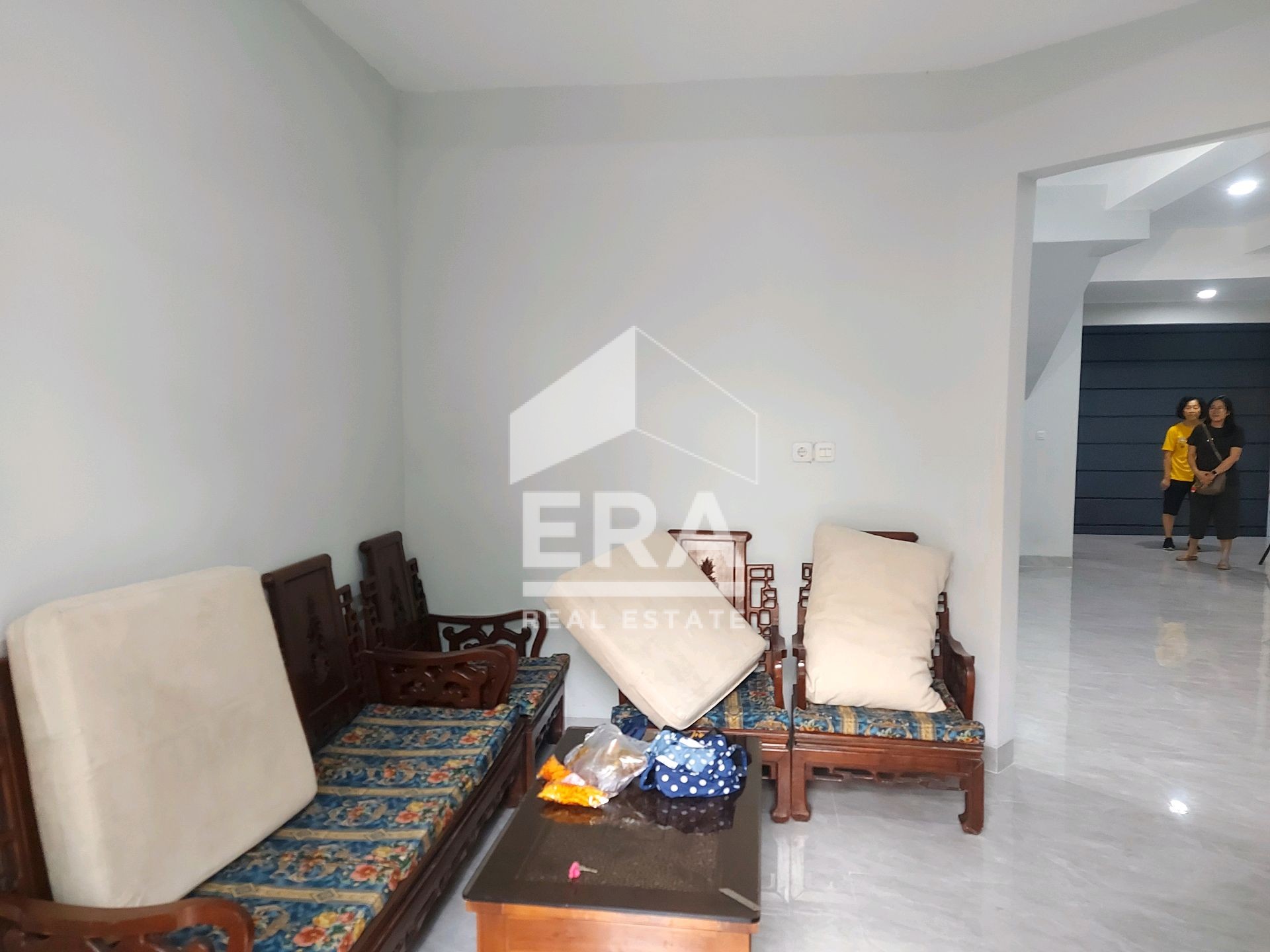 interior 9