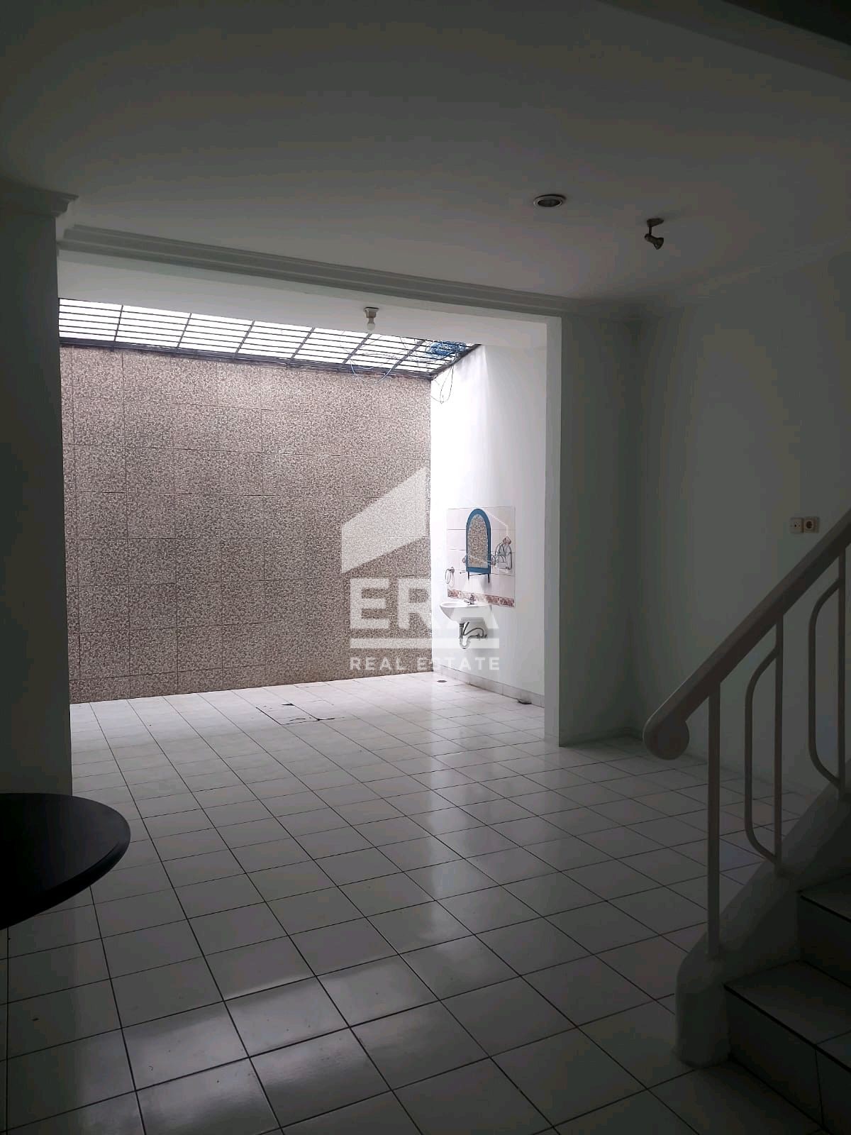 interior 4